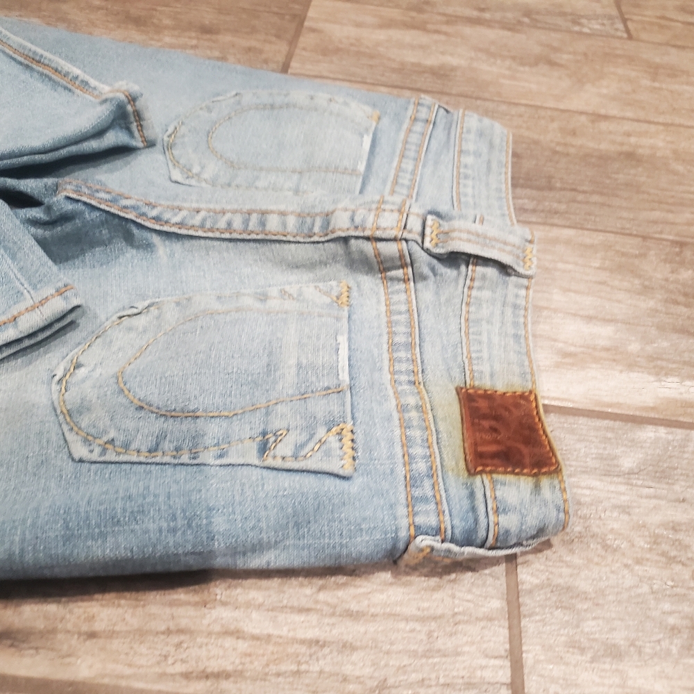 True Religion - Picture 8 of 9